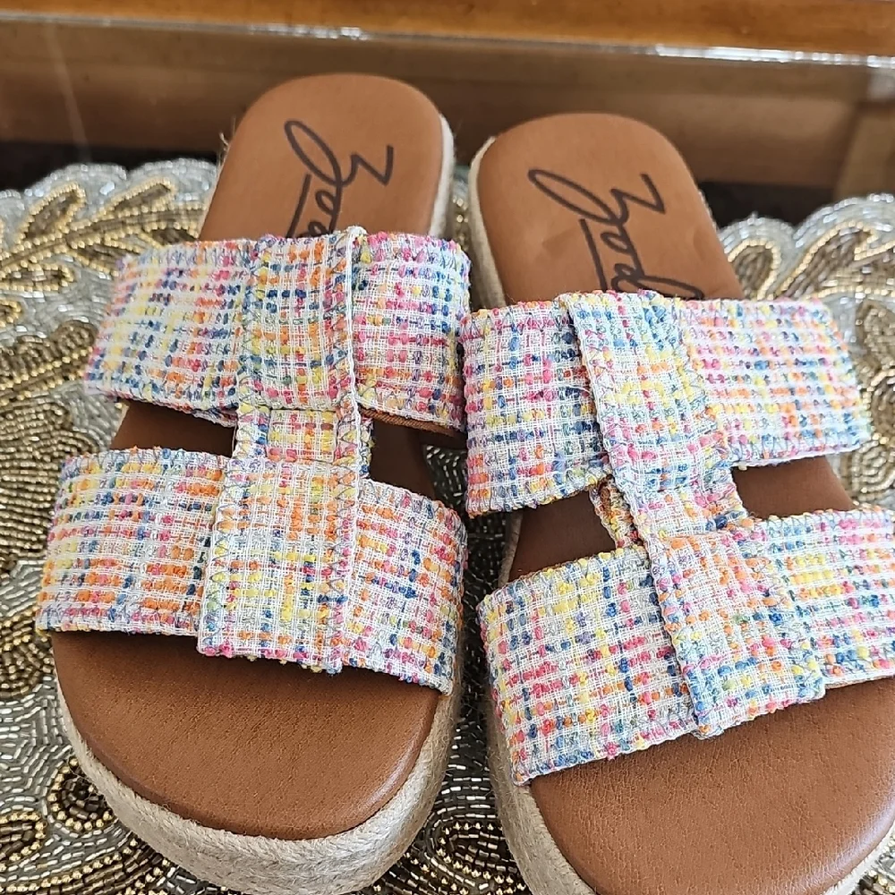 Zodiac Women's Colorful Espadrille Sandals - Picture 5 of 7